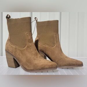 Women's Kinley Ankle Boots - Universal Thread